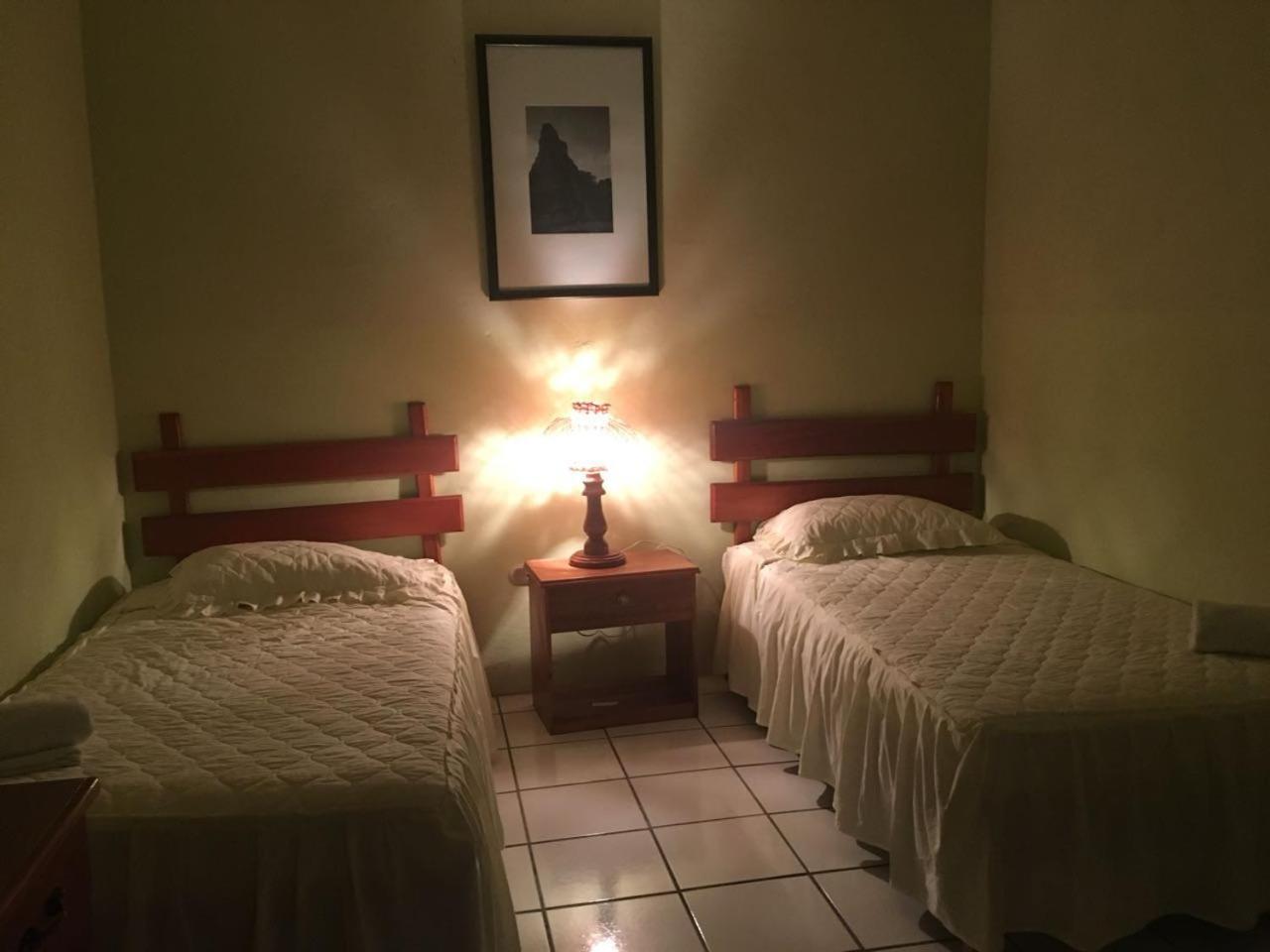 Hotel Nakum Flores